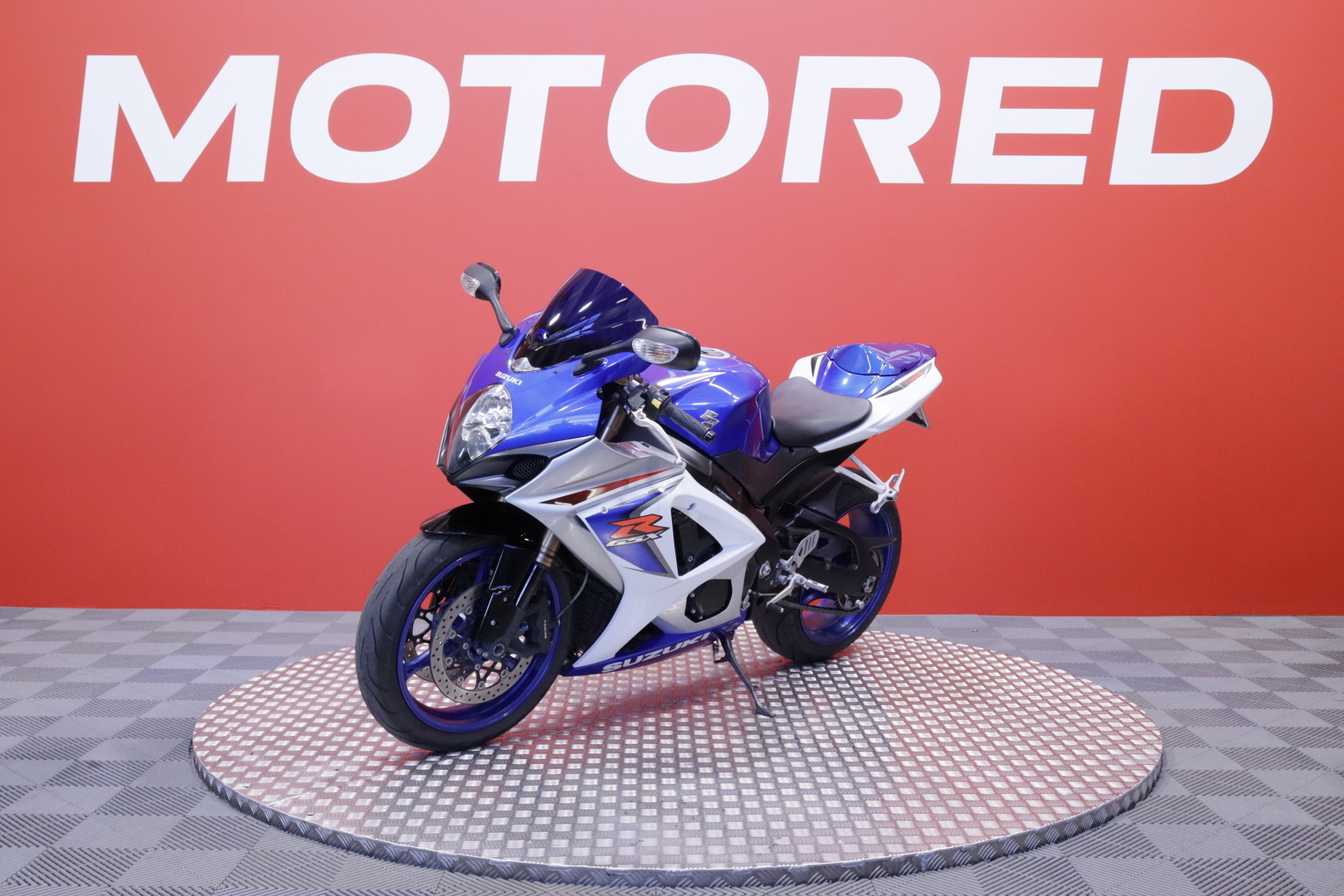 Suzuki - GSX-R - 1000 // Suomi-pyörä / Yoshimura / Huoltokirja / K&N / Todellinen helmi! / - Moottoripyörä
