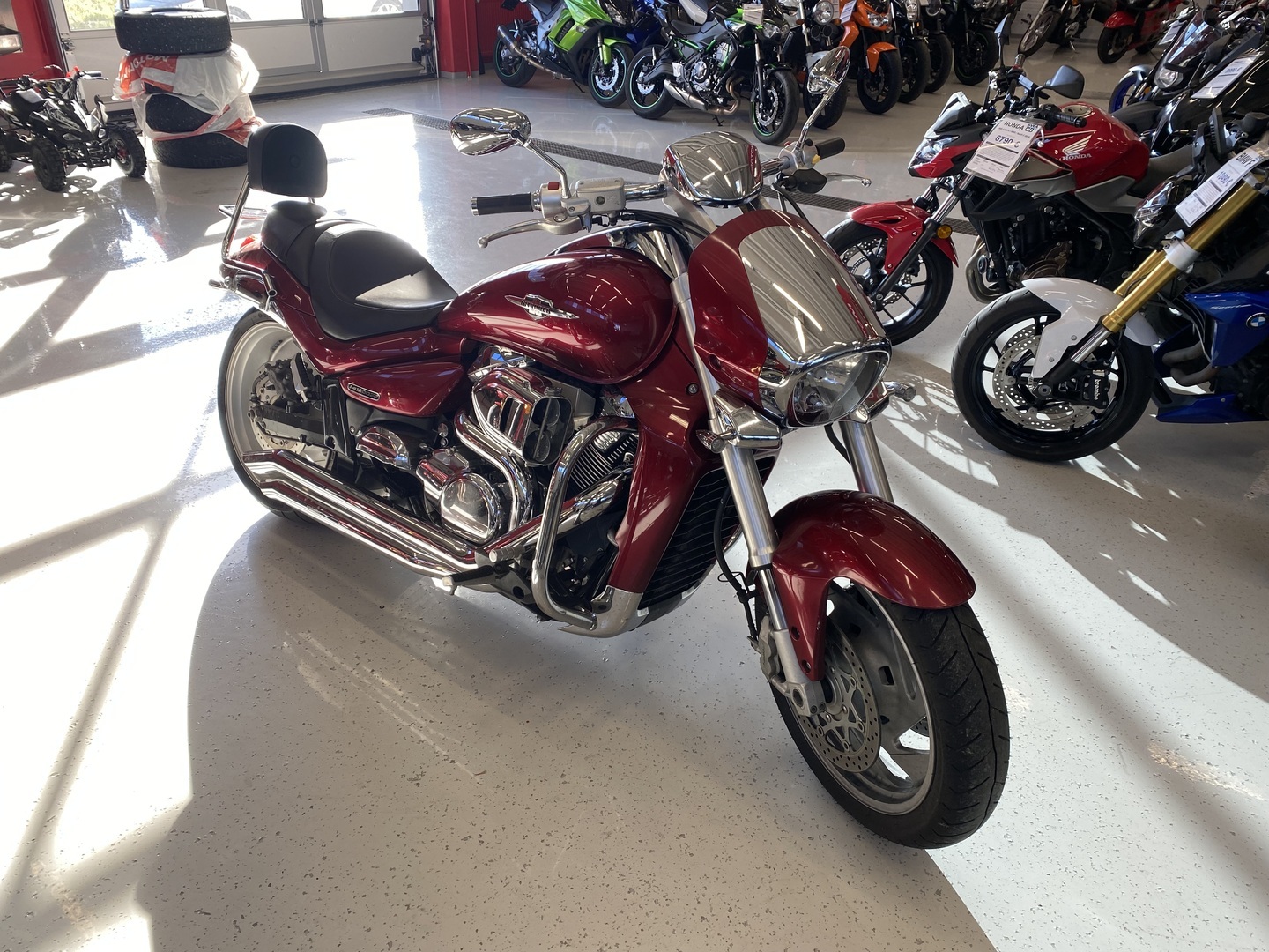 Suzuki - INTRUDER - M1800R // Hooker putkisto / Supercharger / LED / Powercommander // - Moottoripyörä