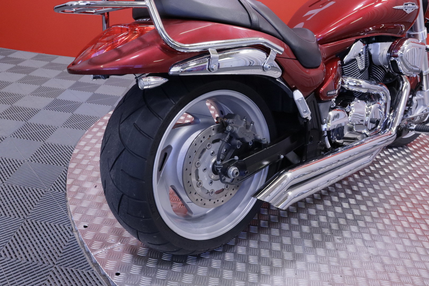 Suzuki - INTRUDER - M1800R // Hooker putkisto / Supercharger / LED / Powercommander // - Moottoripyörä