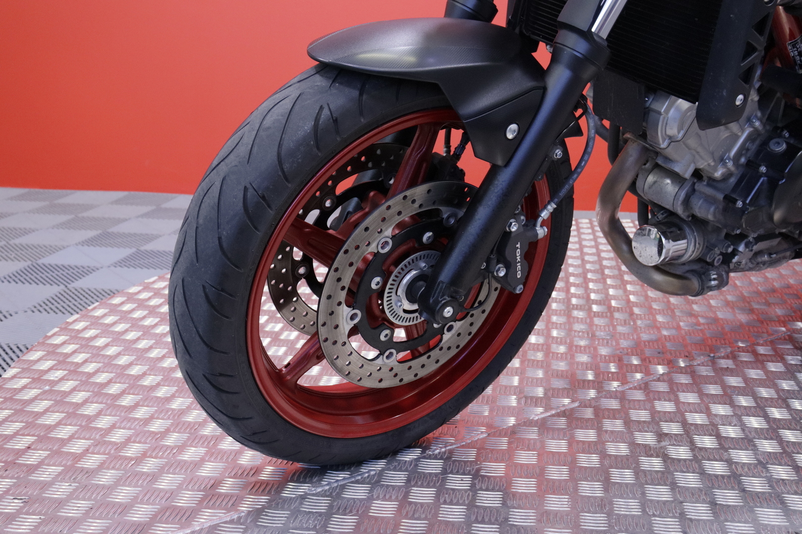 Suzuki - SV - 650 // Suomi-pyörä / ABS / Yoshimura // - Moottoripyörä