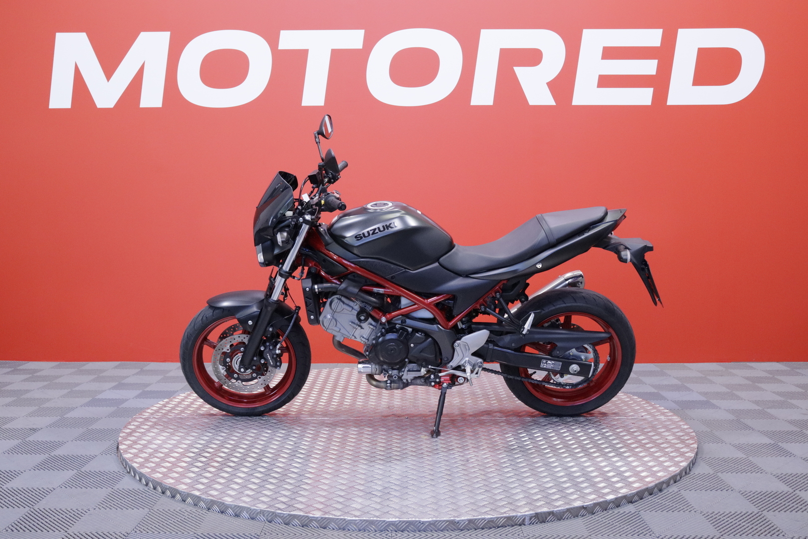 Suzuki - SV - 650 // Suomi-pyörä / ABS / Yoshimura // - Moottoripyörä