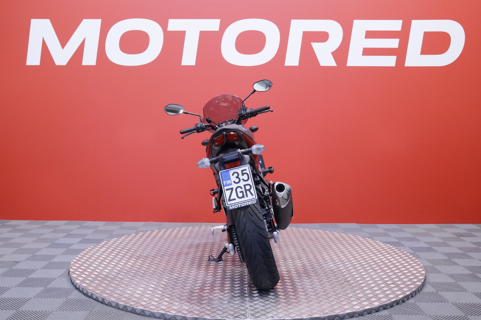 Suzuki - SV - 650 // Huoltokirja / Kaatumatapit / Alkuperäiskuntoinen // - Moottoripyörä