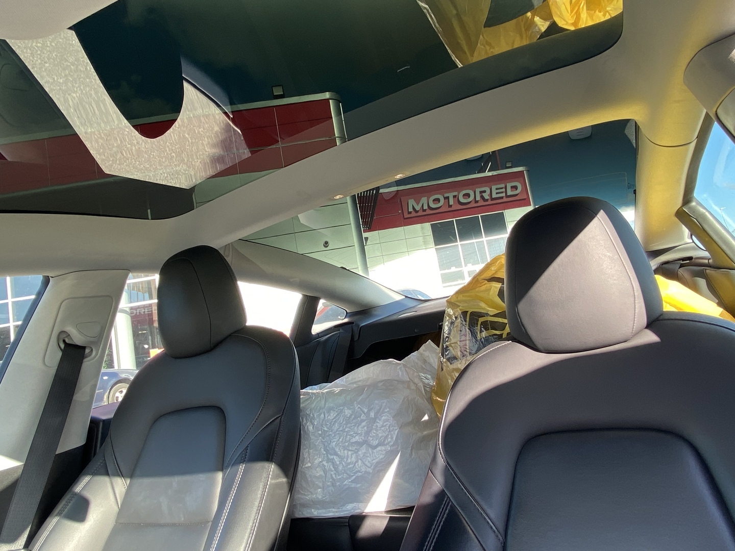 Tesla - Model 3 - Long Range - Sedan