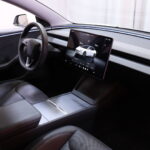 Tesla - Model 3 - Long Range AWD Highland / Koukku / AMD Ryzen / Ilmastoidut nahat / Premium Audio / Lasikatto / - Sedan