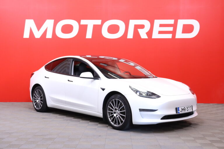Tesla - Model 3 - Long Range AWD // Matrix LED / Autopilot / Premium Audio / ILP / ACC / Kamera / Lasikatto / 2x renkaat / 2x vanteet // - Sedan