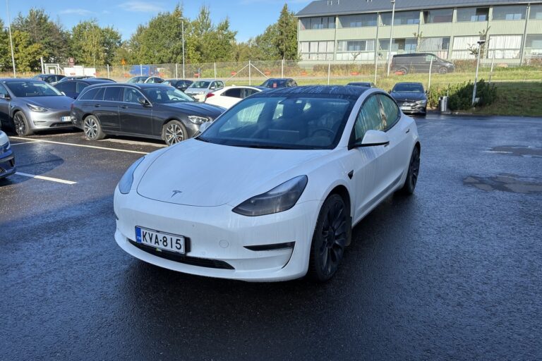 Tesla - Model 3 - Performance - Sedan