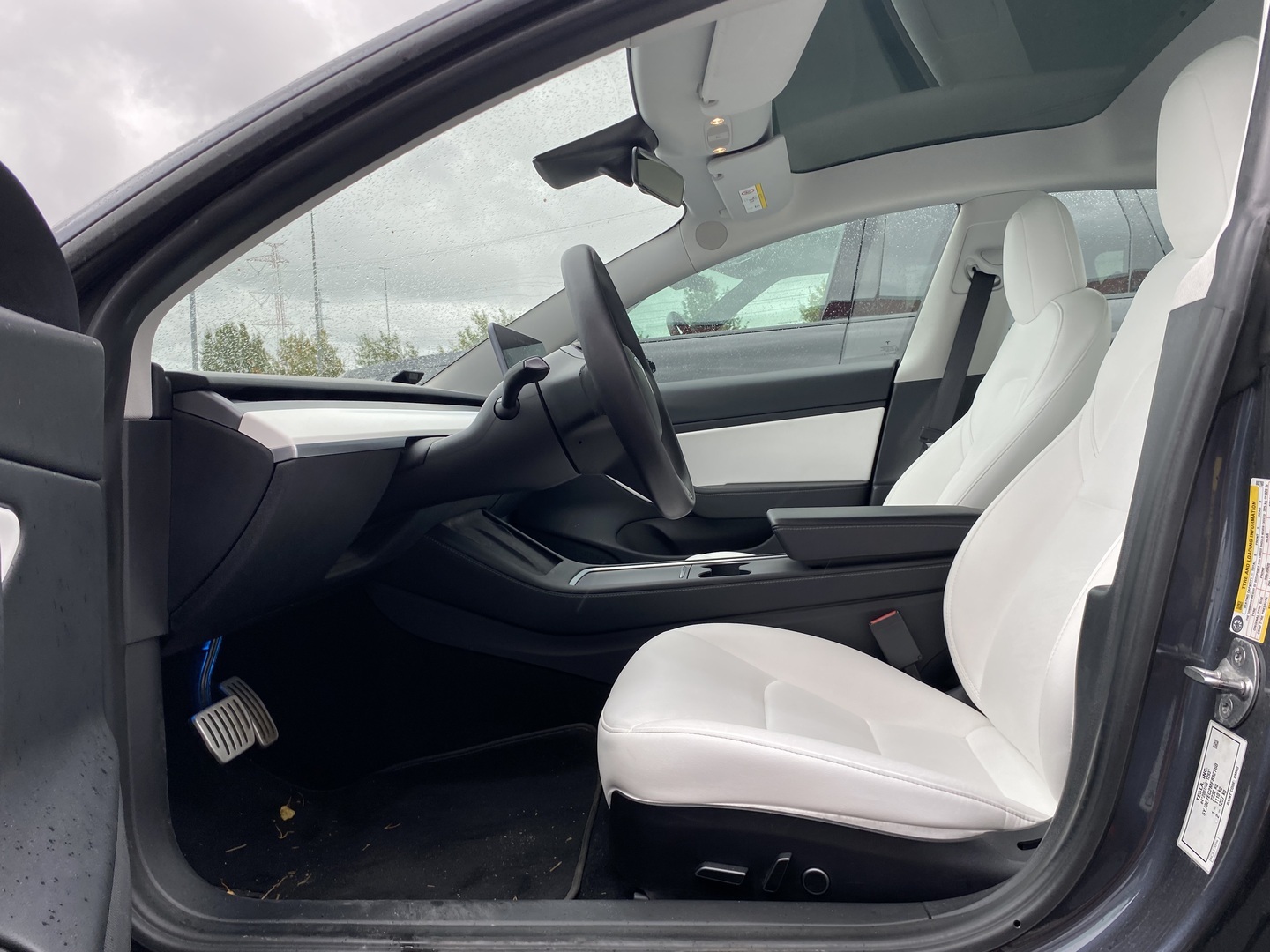 Tesla - Model 3 - Model 3 Sedan (AA) 4ov - Sedan