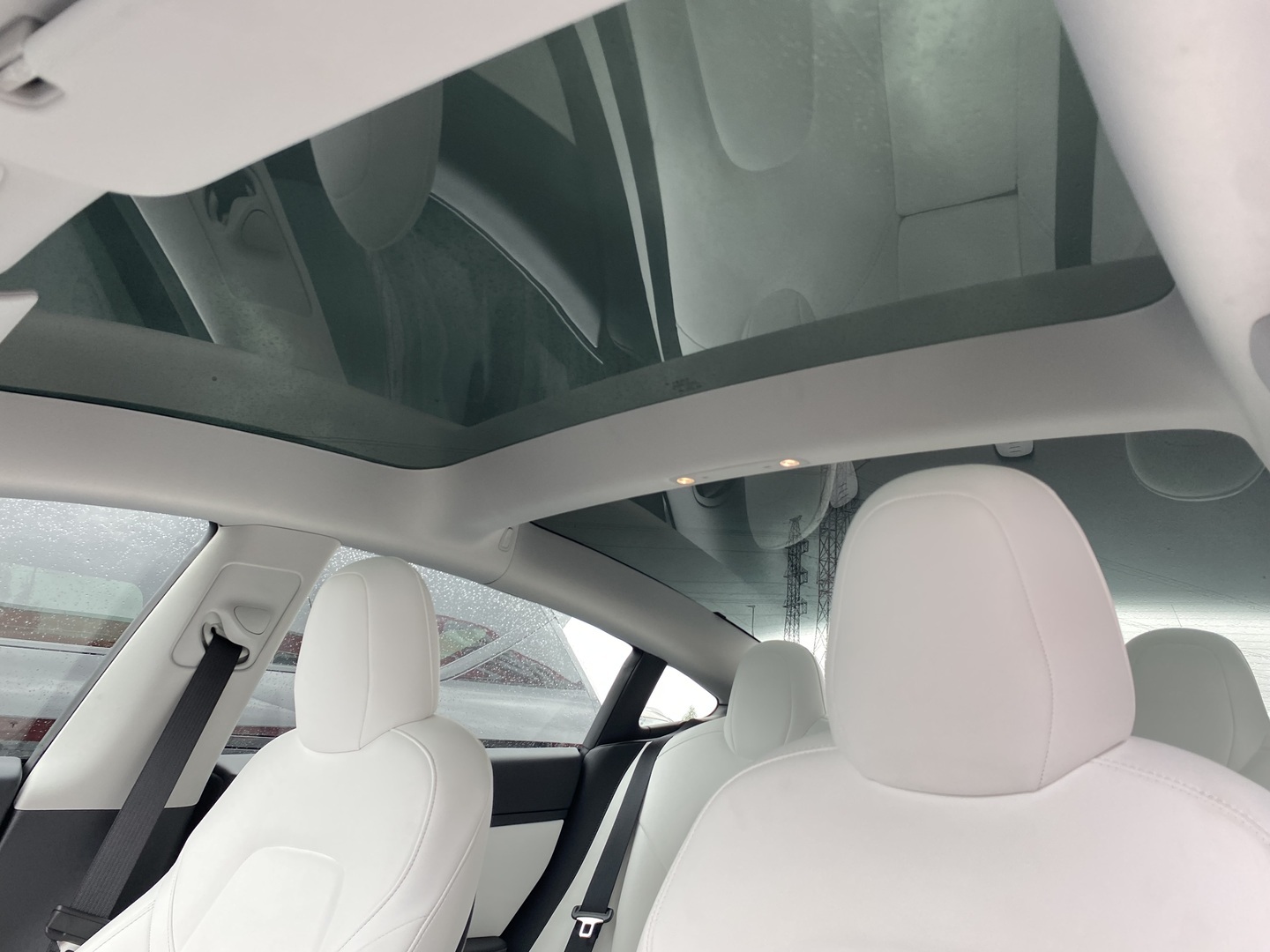 Tesla - Model 3 - Model 3 Sedan (AA) 4ov - Sedan