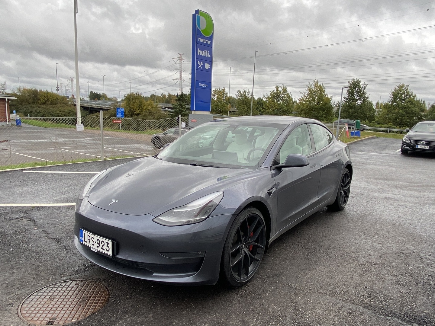 Tesla - Model 3 - Model 3 Sedan (AA) 4ov - Sedan