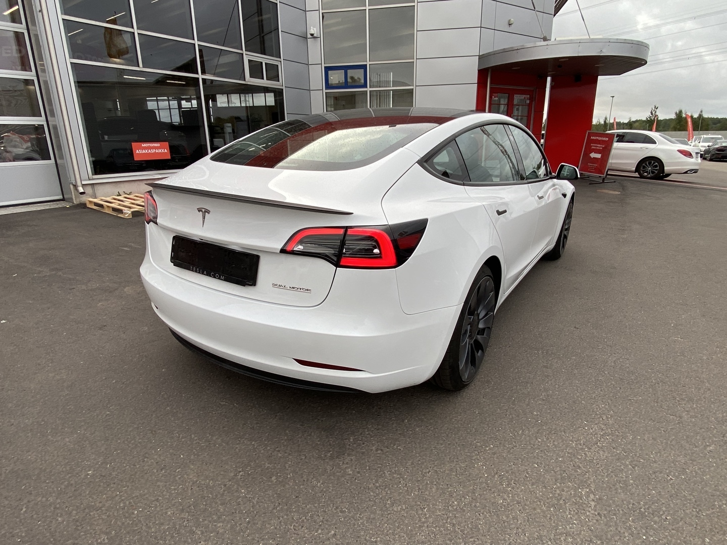 Tesla - Model 3 - Performance - Sedan