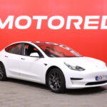 Tesla - Model 3 - Standard Range Plus - Sedan