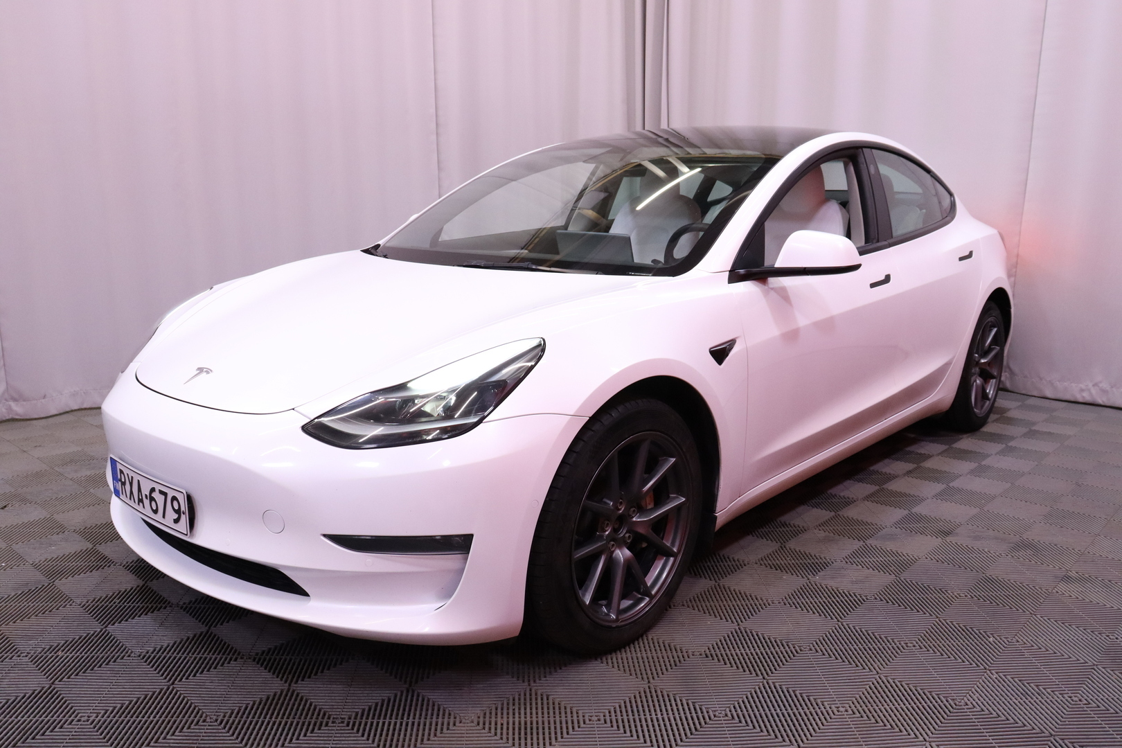 Tesla Model 3 Long Range 2021, photo 6/34