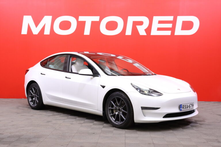 Tesla - Model 3 - Long Range - Sedan