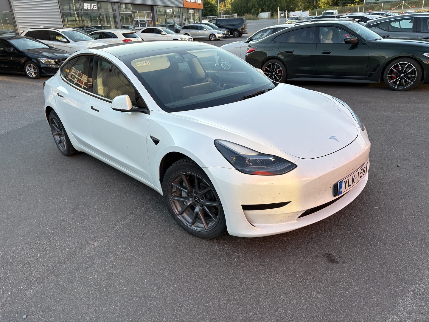Tesla - Model 3 - Standard Range Plus - Sedan