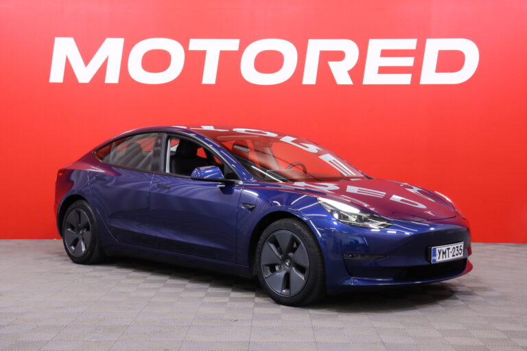 Tesla - Model 3 - Long Range - Sedan
