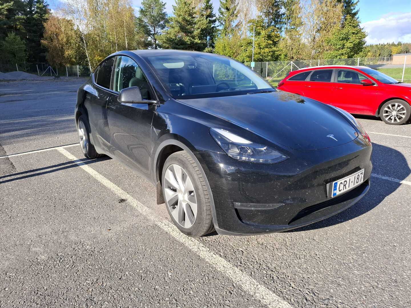 Tesla - Model Y - Long Range - Maastoauto