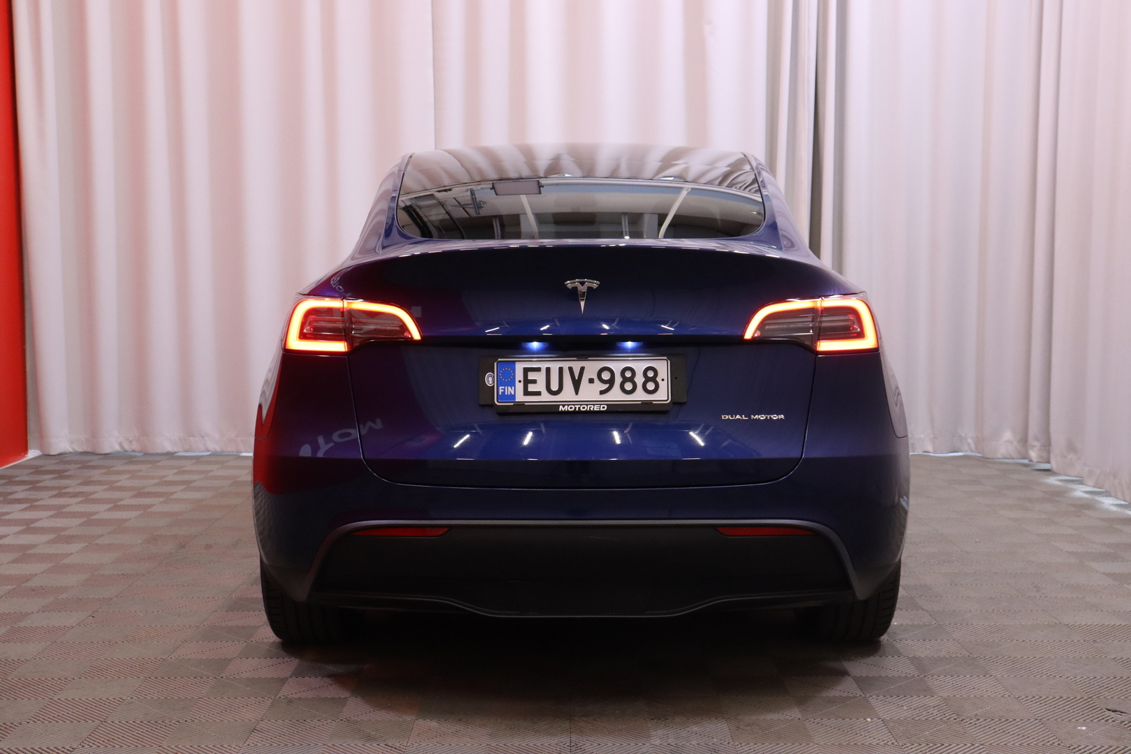 Tesla Model Y Long Range 2023, kuva 4/36