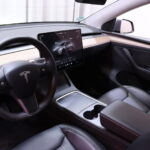 Tesla - Model Y - Long Range - Maastoauto