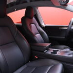 Tesla - Model Y - Long Range - Maastoauto