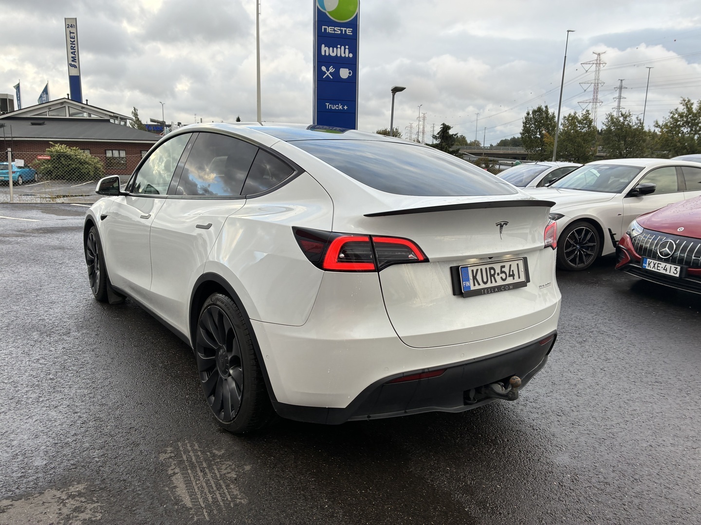 Tesla - Model Y - Performance - Maastoauto