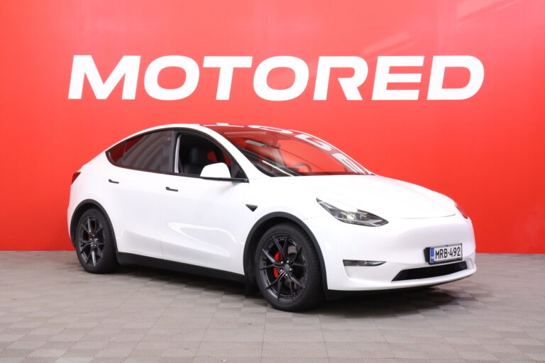 Tesla - Model Y - Performance - Maastoauto