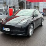 Tesla - Model Y - Long Range - Maastoauto
