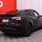 Tesla - Model Y - Long Range - Maastoauto