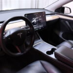 Tesla - Model Y - Long Range - Maastoauto