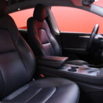 Tesla - Model Y - Long Range - Maastoauto