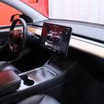 Tesla - Model Y - Long Range - Maastoauto