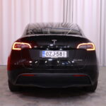 Tesla - Model Y - Long Range - Maastoauto
