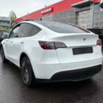 Tesla - Model Y - Long Range - Maastoauto