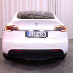 Tesla - Model Y - Long Range - Maastoauto