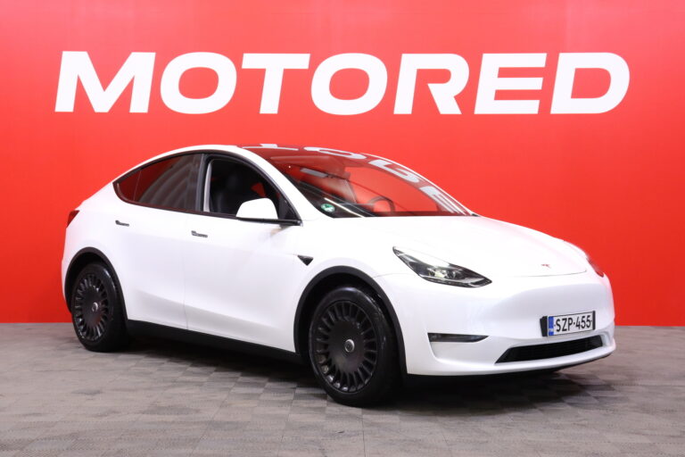 Tesla - Model Y - Long Range - Maastoauto