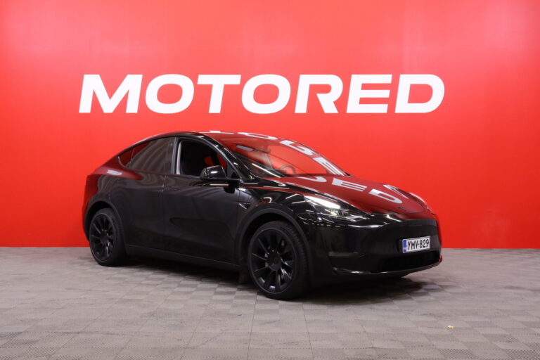 Tesla - Model Y - Long Range - Maastoauto
