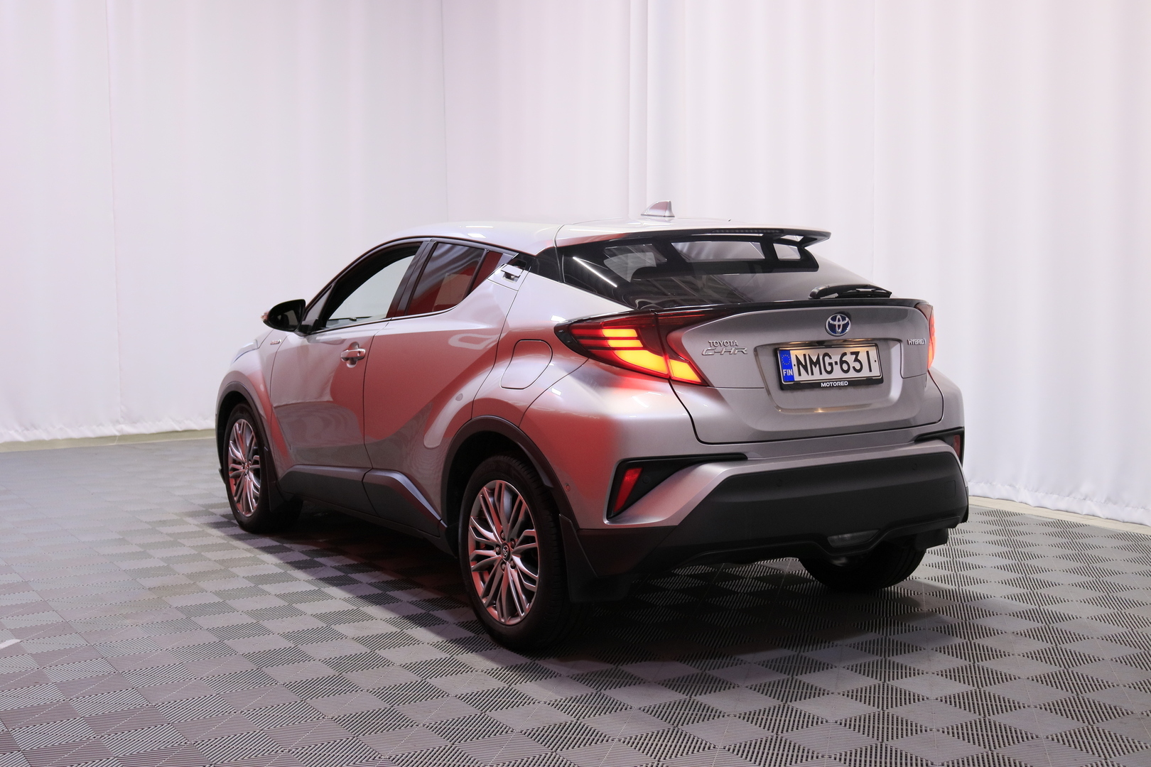 Toyota - C-HR - 1,8 Hybrid Premium - Maastoauto