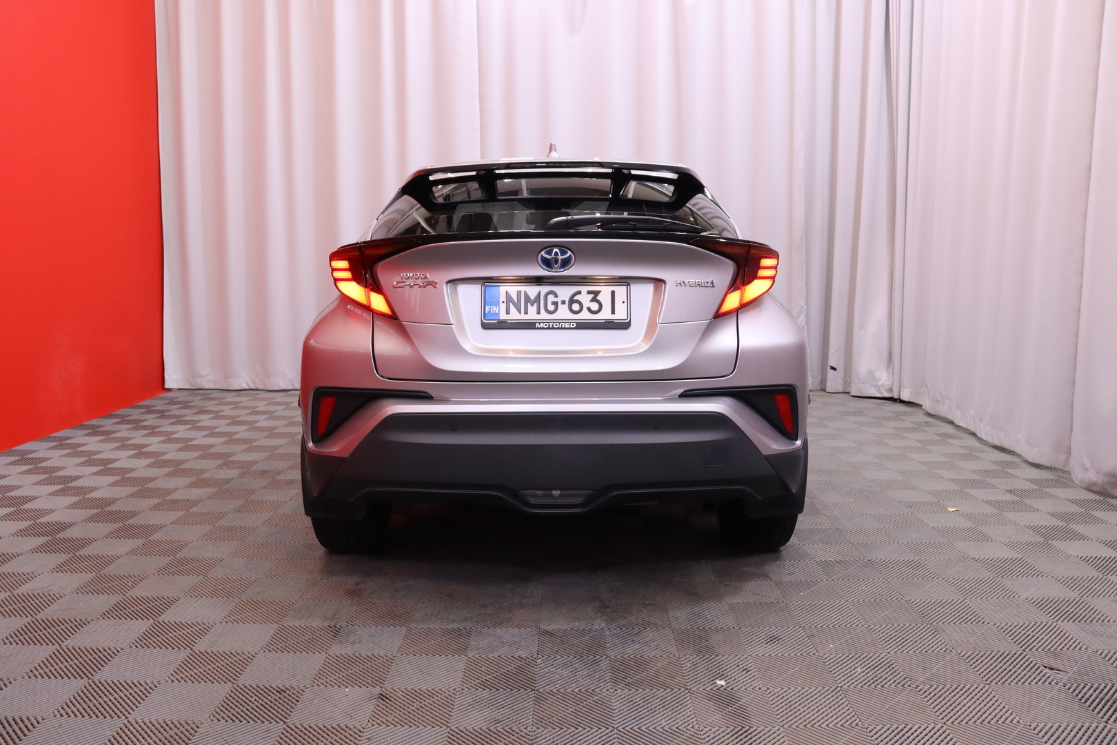 Toyota C-HR 1,8 Hybrid Premium 2021, kuva 4/33