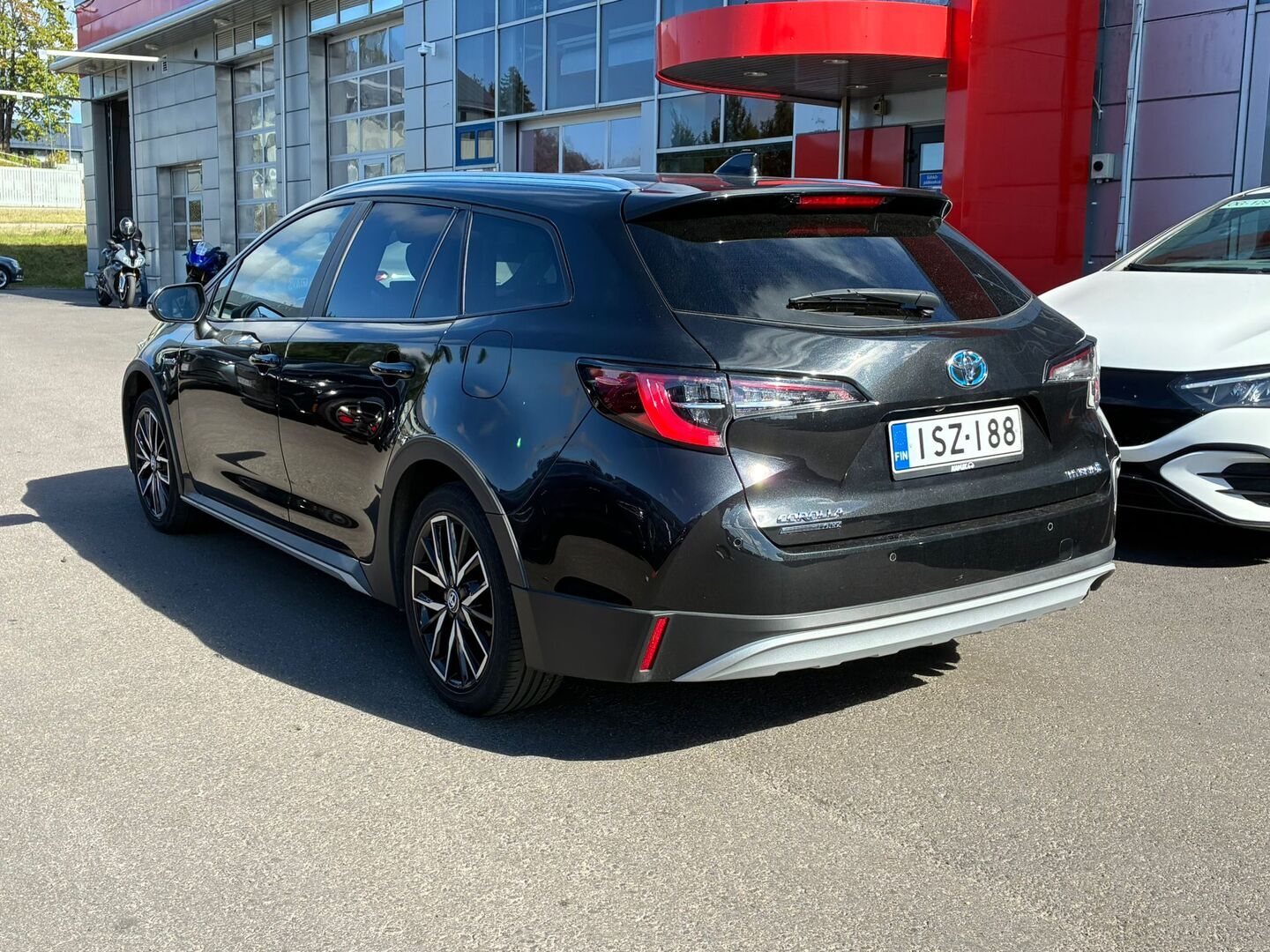 Toyota - Corolla - Touring Sports 2,0 Hybrid TREK - Farmari