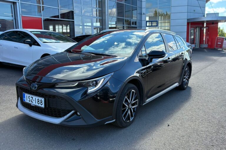 Toyota - Corolla - Touring Sports 2,0 Hybrid TREK - Farmari