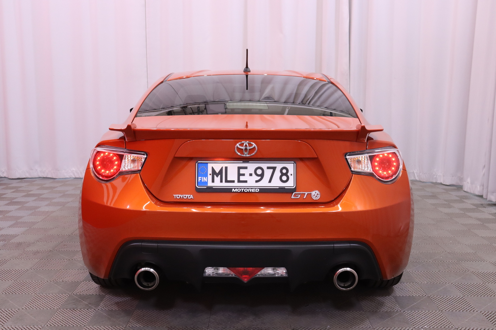 Toyota GT86 2,0 Boxer M/T 2013, kuva 4/29