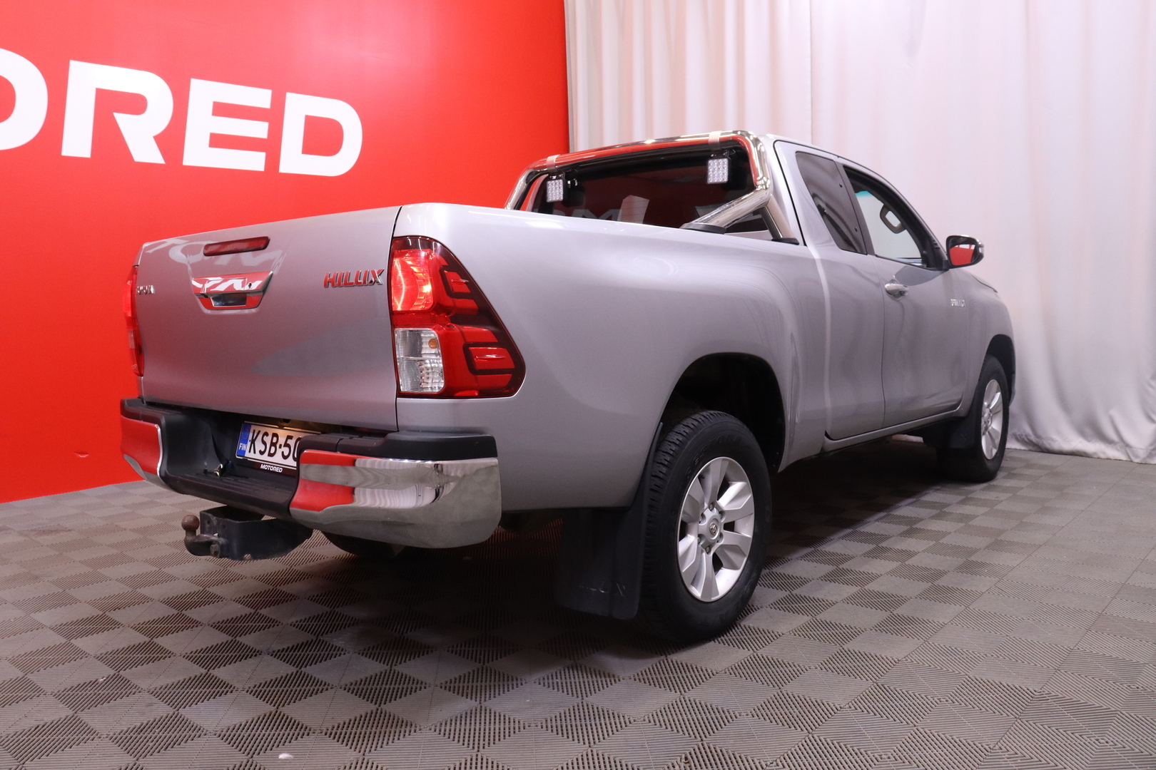 Toyota - Hilux - Extra Cab 2,4 D-4D 150 4WD Active - Avolava