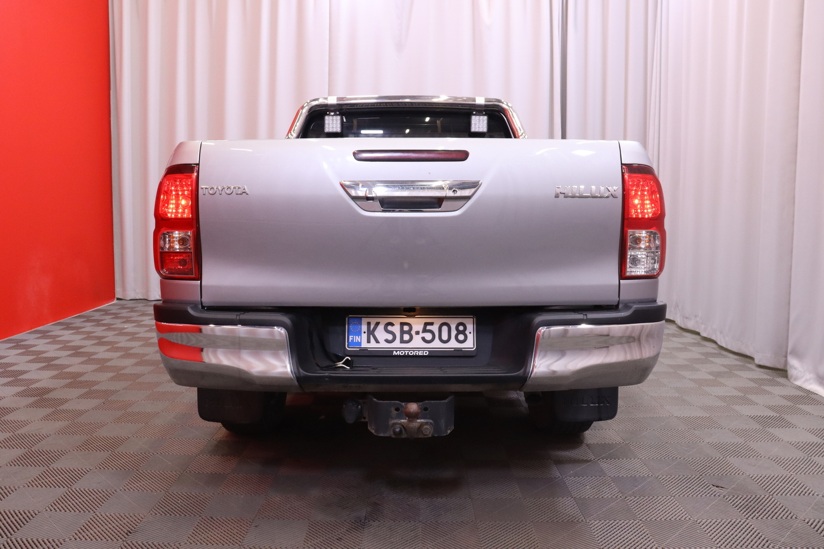 Toyota - Hilux - Extra Cab 2,4 D-4D 150 4WD Active - Avolava