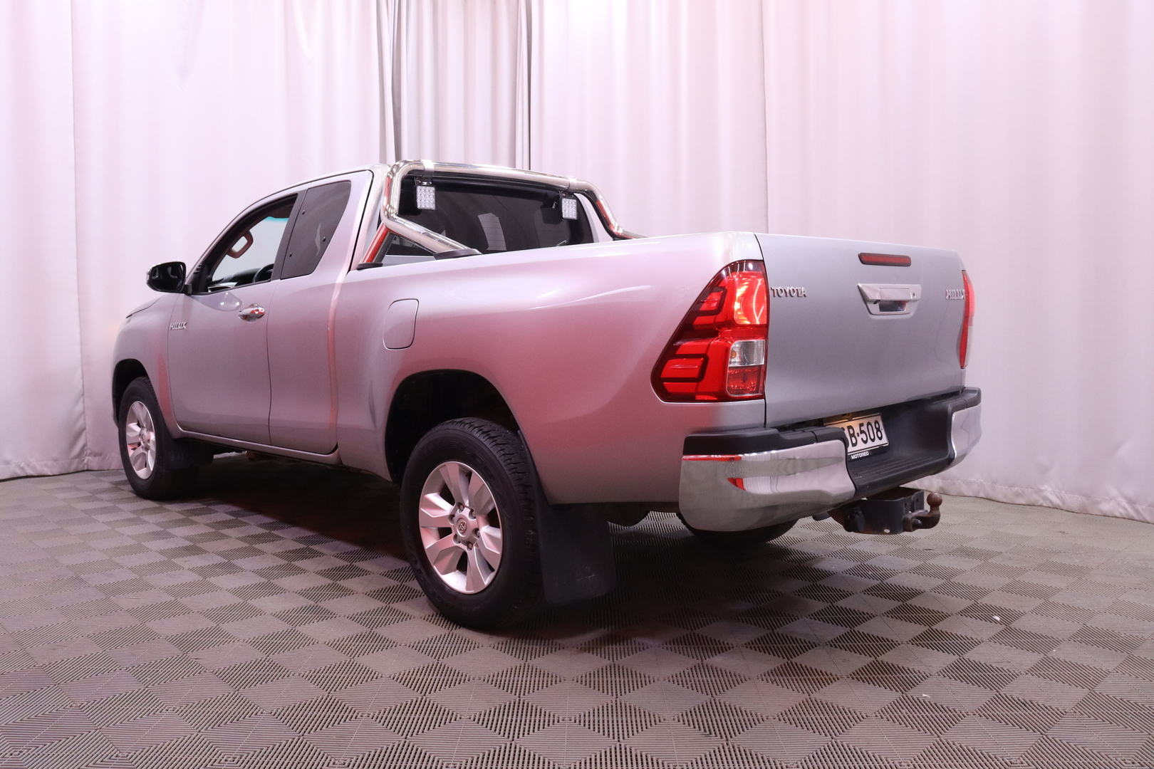 Toyota - Hilux - Extra Cab 2,4 D-4D 150 4WD Active - Avolava