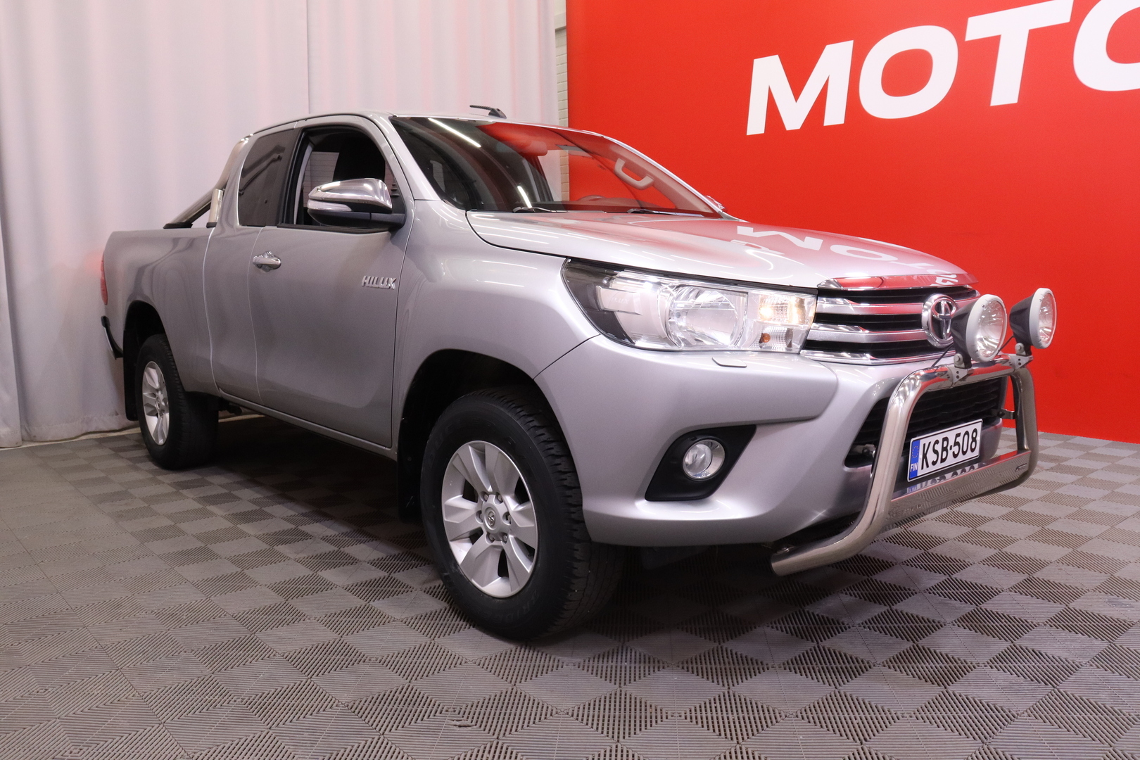 Toyota - Hilux - Extra Cab 2,4 D-4D 150 4WD Active - Avolava