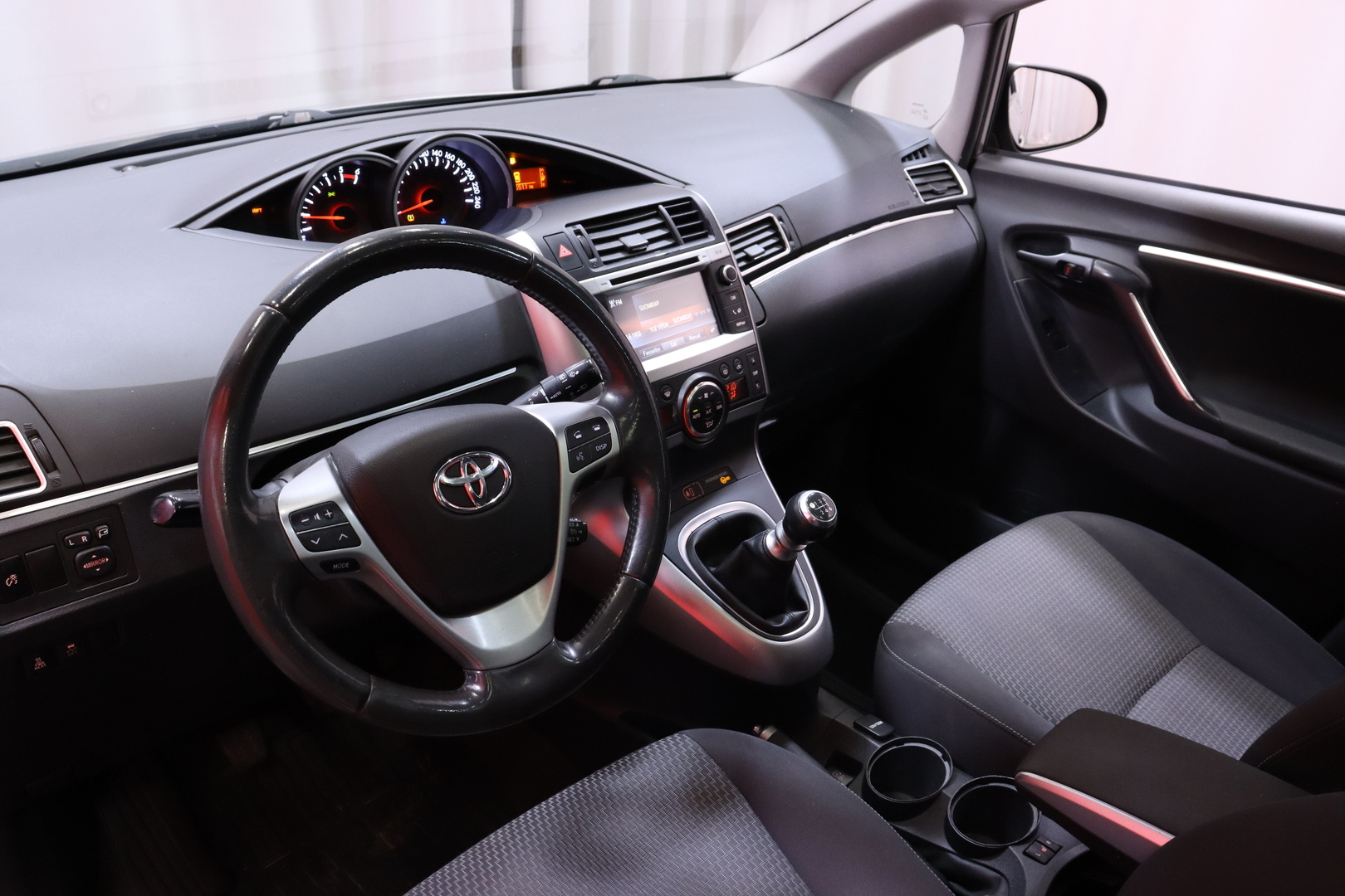Toyota - Verso - 1,6 D-4D Active 7p - Tila-auto