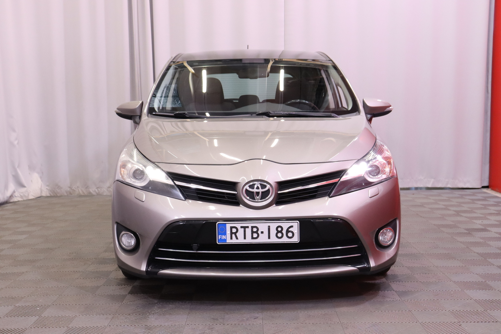 Toyota Verso 1,6 D-4D Active 7p 2015, kuva 7/33