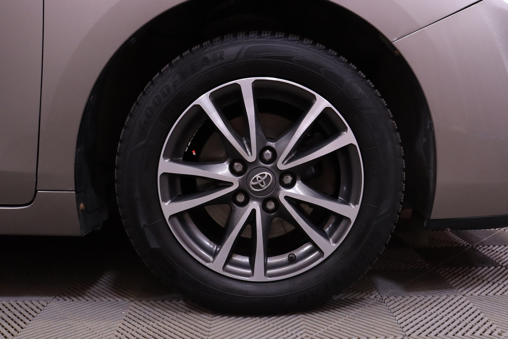 Toyota - Verso - 1,6 D-4D Active 7p - Tila-auto