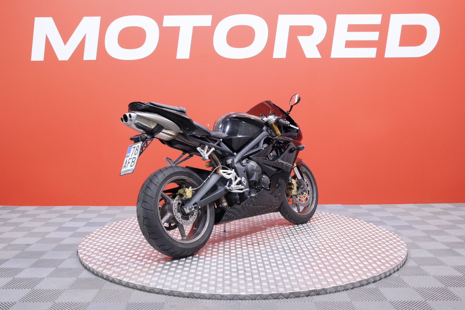 Triumph - Daytona - 675 // Led-takavalo / Suomi-pyörä // - Moottoripyörä