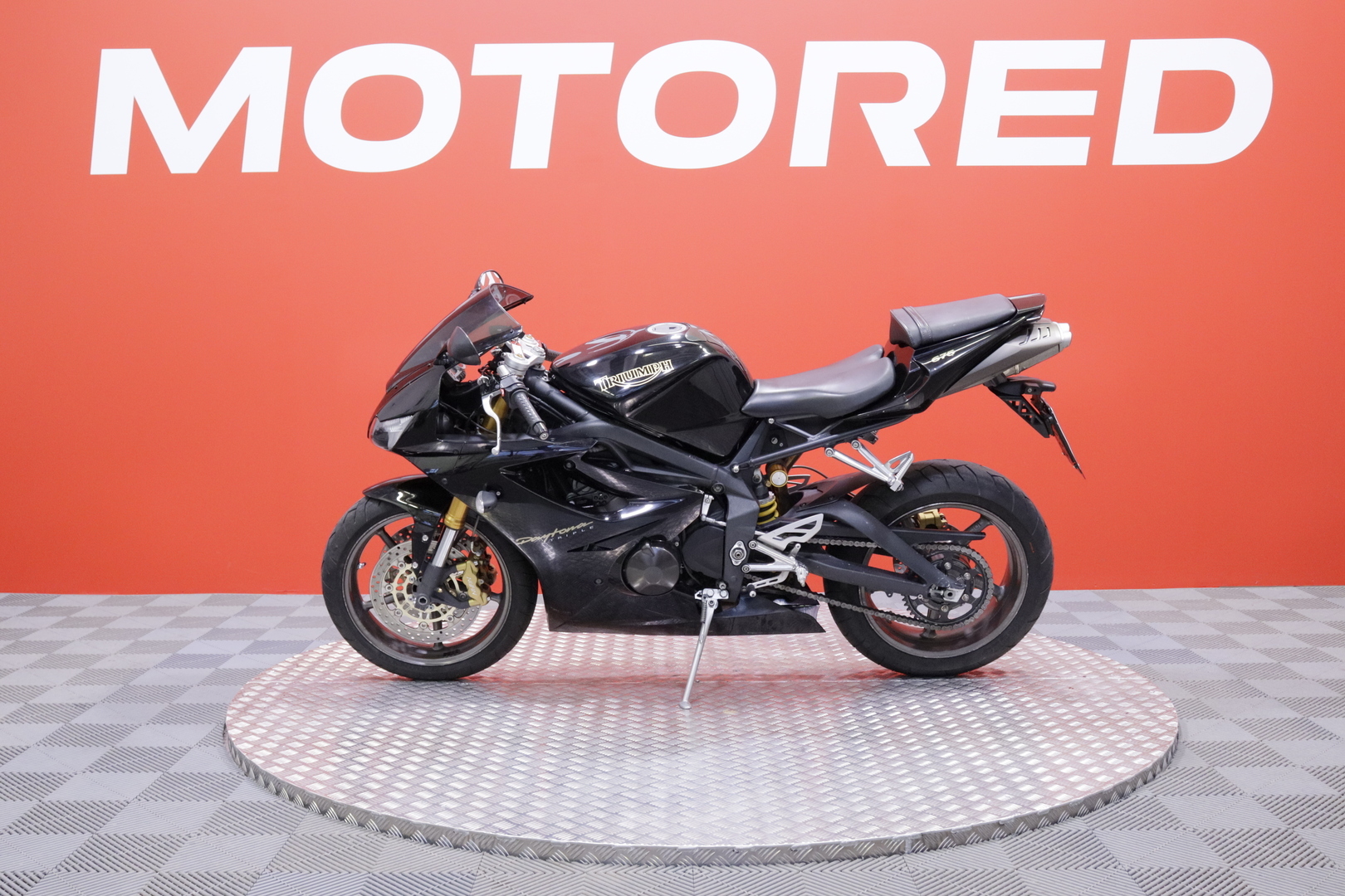Triumph - Daytona - 675 // Led-takavalo / Suomi-pyörä // - Moottoripyörä