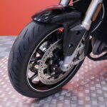 Triumph - SPEED TRIPLE - 1050 S // Suomipyörä / Huoltokirja / Arrow // - Moottoripyörä